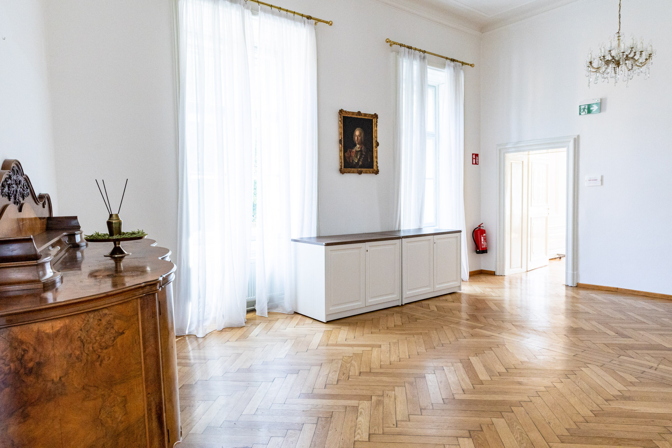 Europahaus Wien Schloss-Miller-Aichholz Buffetzimmer